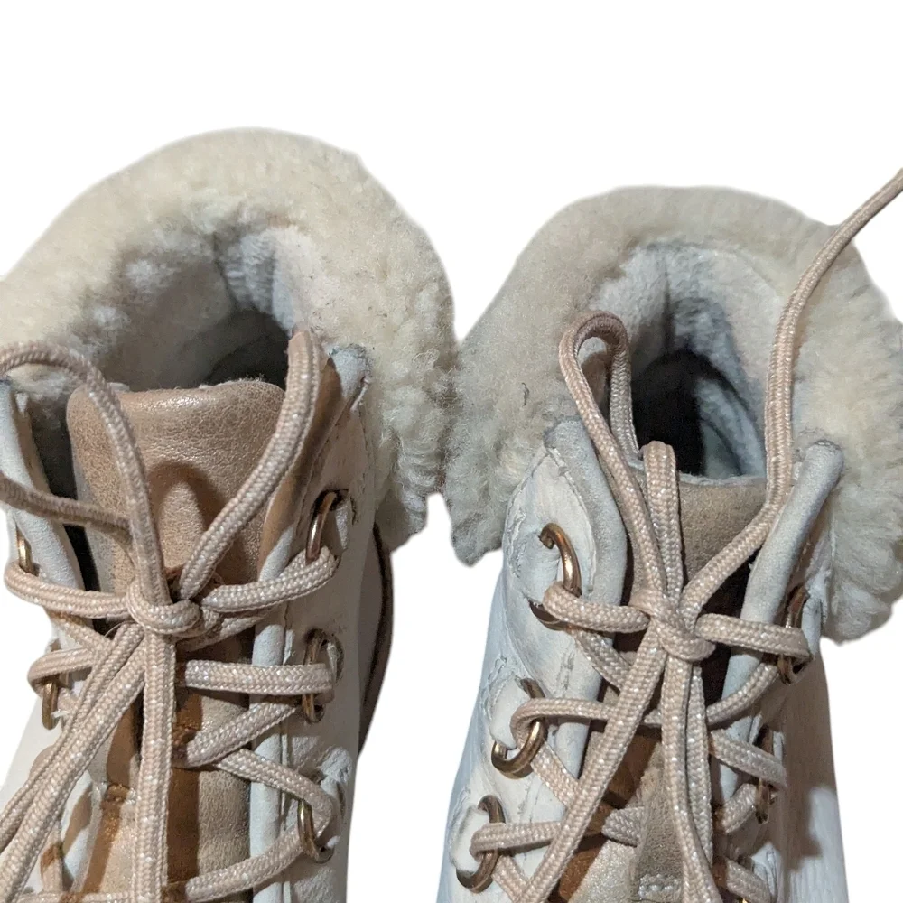 Sorel Harlow Winter Boots Metalic Rose Gold And Leather size 7 Waterproof